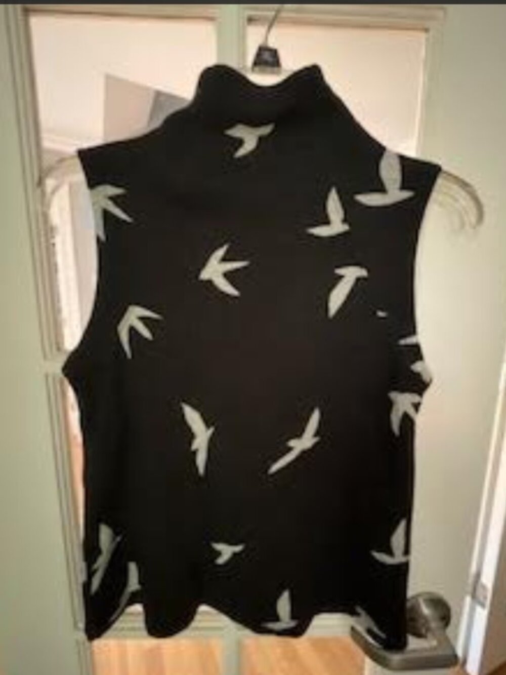 Oiselle Sleeveless, Knit, Mock Neck - Picture 2 of 4